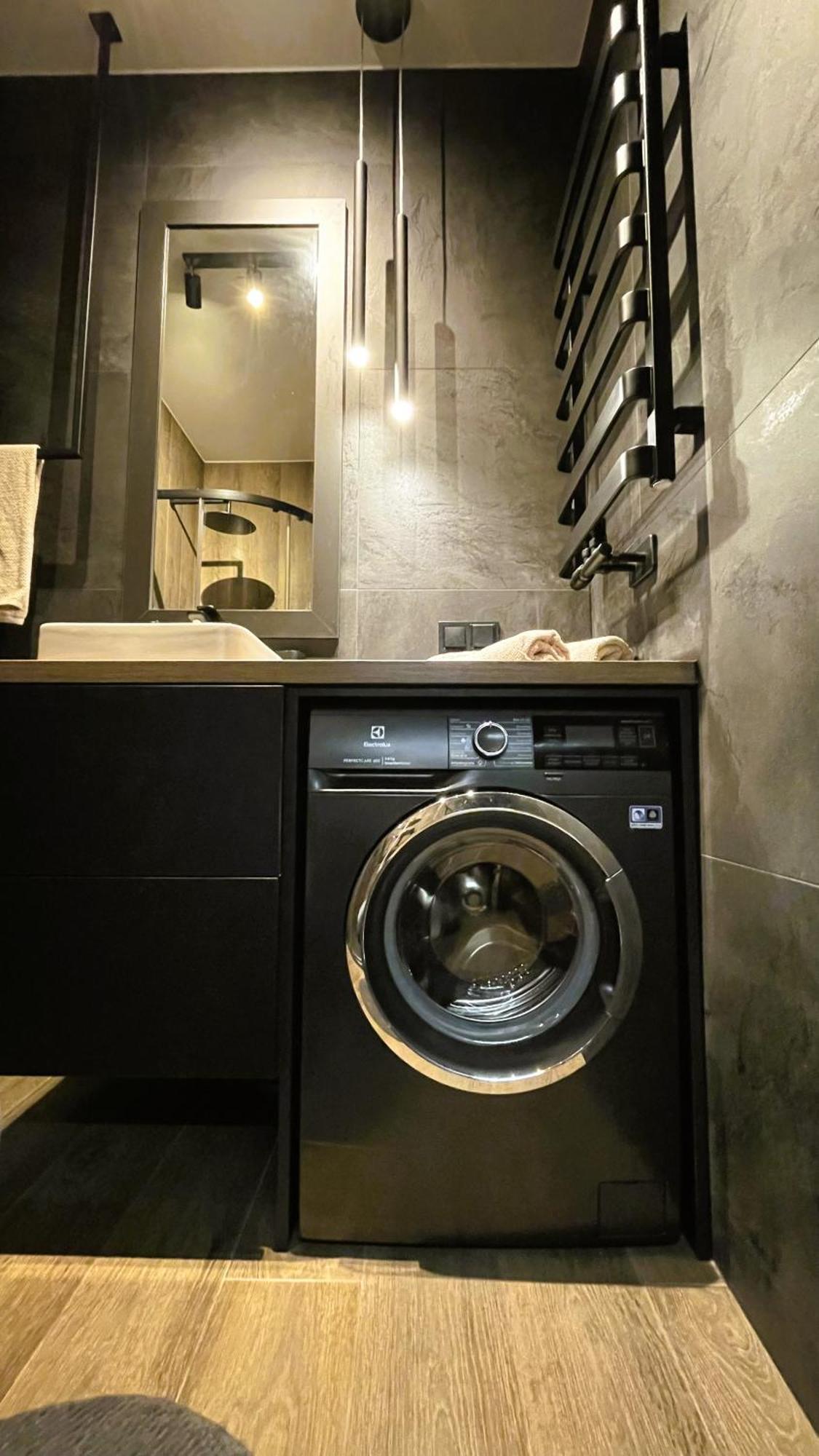Nero Apartment *